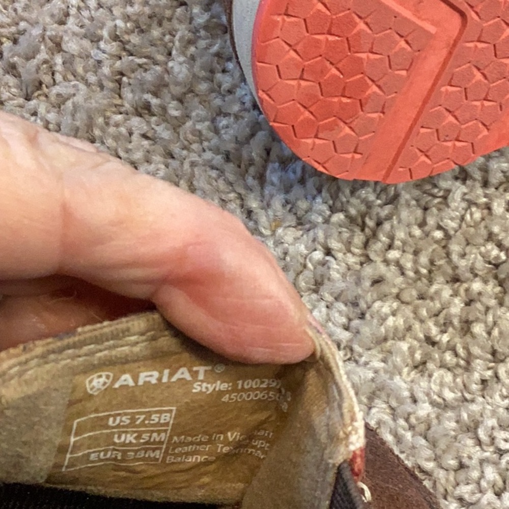 Ariat Aztec Cruisers - Picture 6 of 6